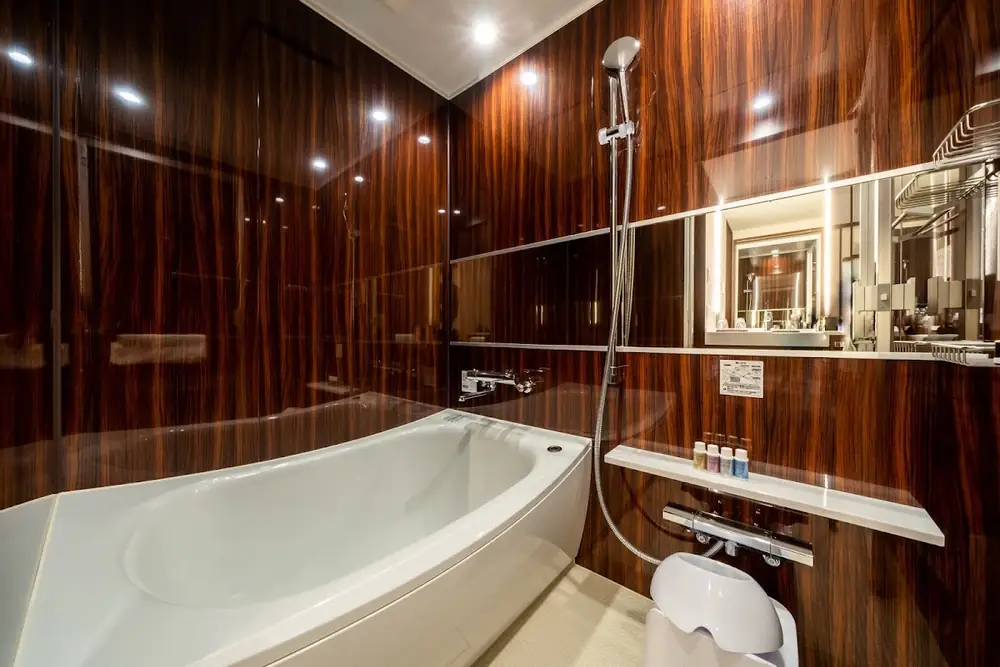 Keio Prelia Hotel Kyoto Karasuma Gojo / REF Kyoto Hachijoguchi by Vessel Hotels / Royal Twin Hotel Kyoto Hachijoguchi or similar 4★, Kyoto — photo 4
