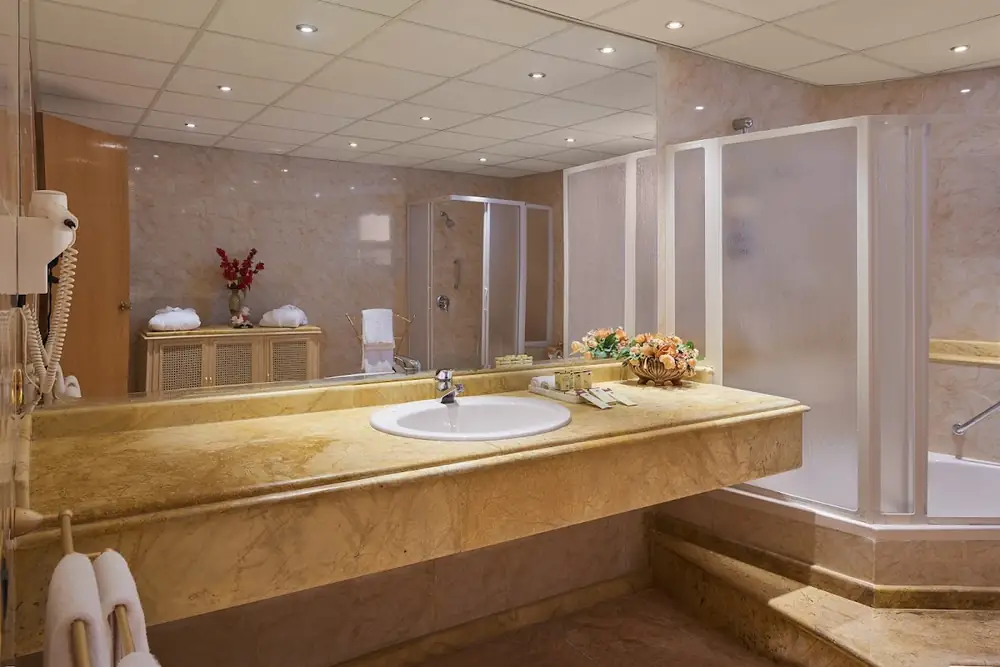 Sea Star Beau Rivage Hotel or similar, Hurghada — photo 4