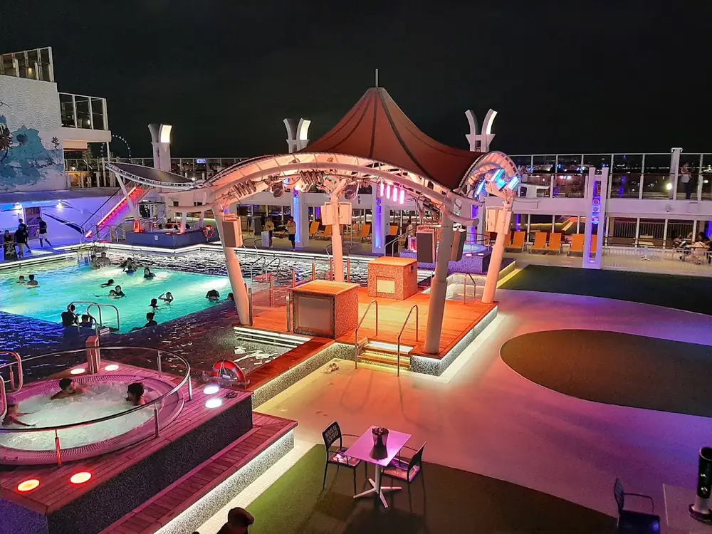 Genting Dream Cruise,  — photo 3